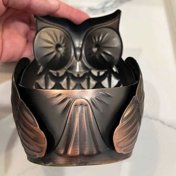 Bath & Body Works Soap Holder- Oil Rubbed Bronze Owl (Soap not included) Holder - Picture 2 of 9
